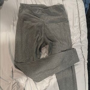 Gray Full-Length Leggings with Stretchy Fabric and Wide Waistband